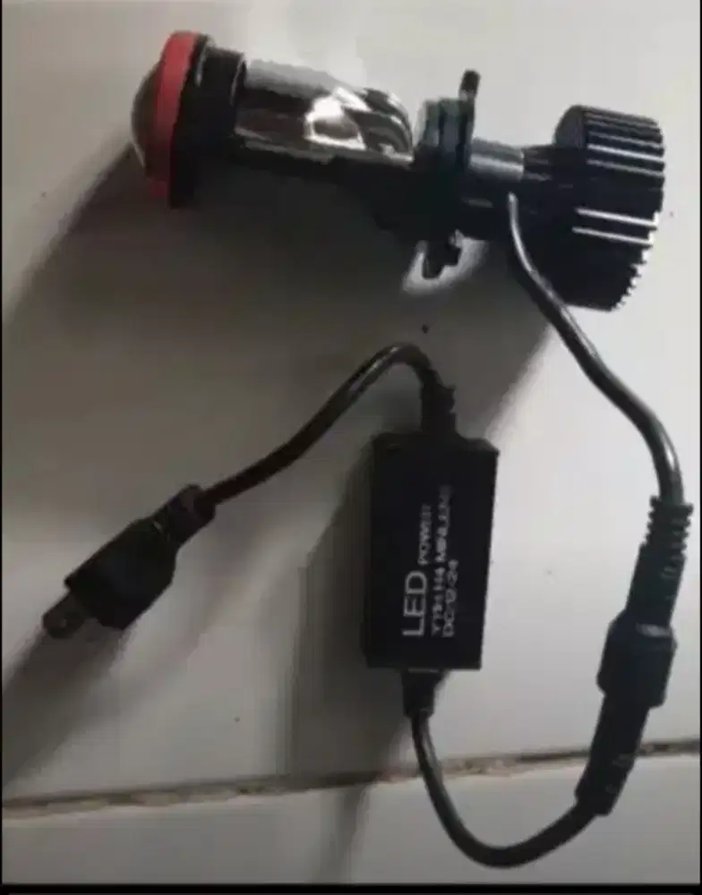 Dua lampu led utk  avanza