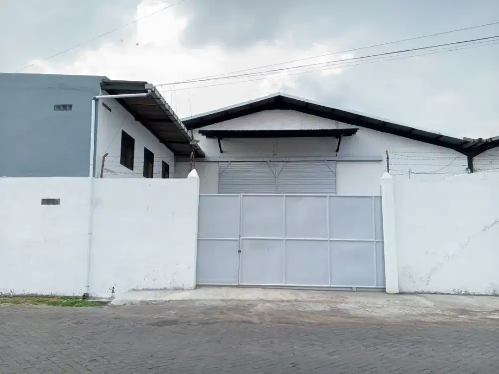 DISEWAKAN GUDANG Baru Renov Pergudangan Margomulyo SURI MULIA