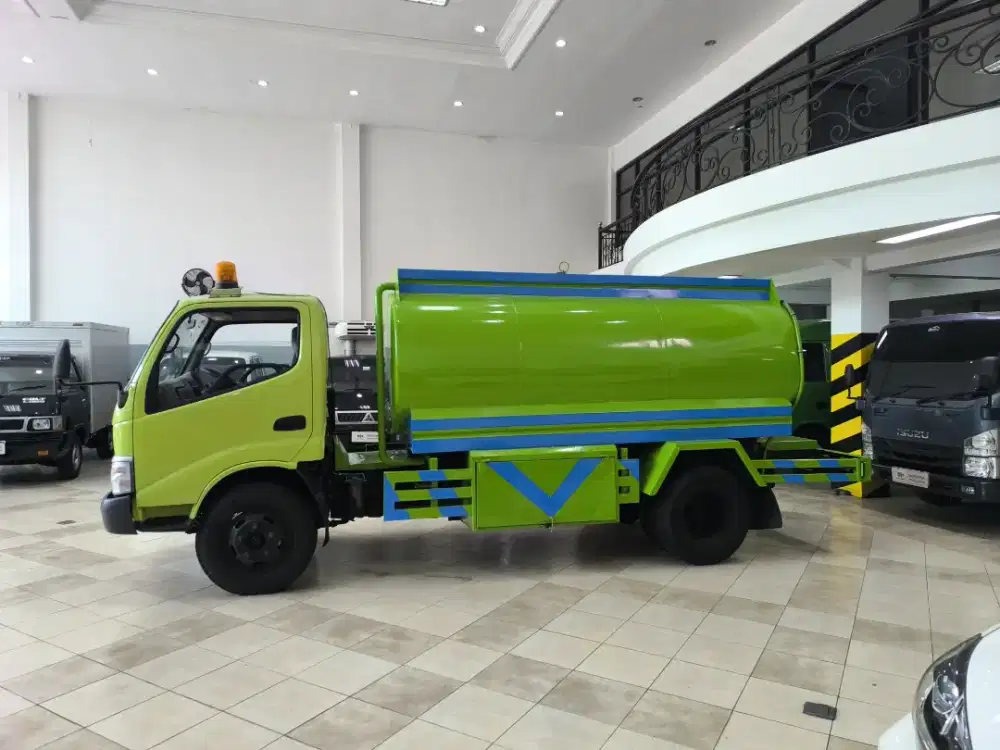 Hino Dutro 130HD Th2021 Tangki Hidrolis