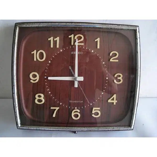 Vintage Seiko Transistor jam dinding antik bakelite era 60an