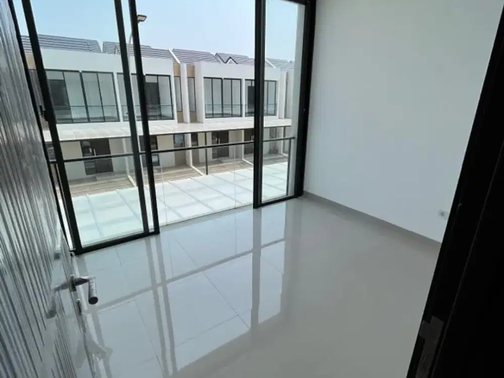 Dijual Rumah di Pantai Indah Kapuk 2