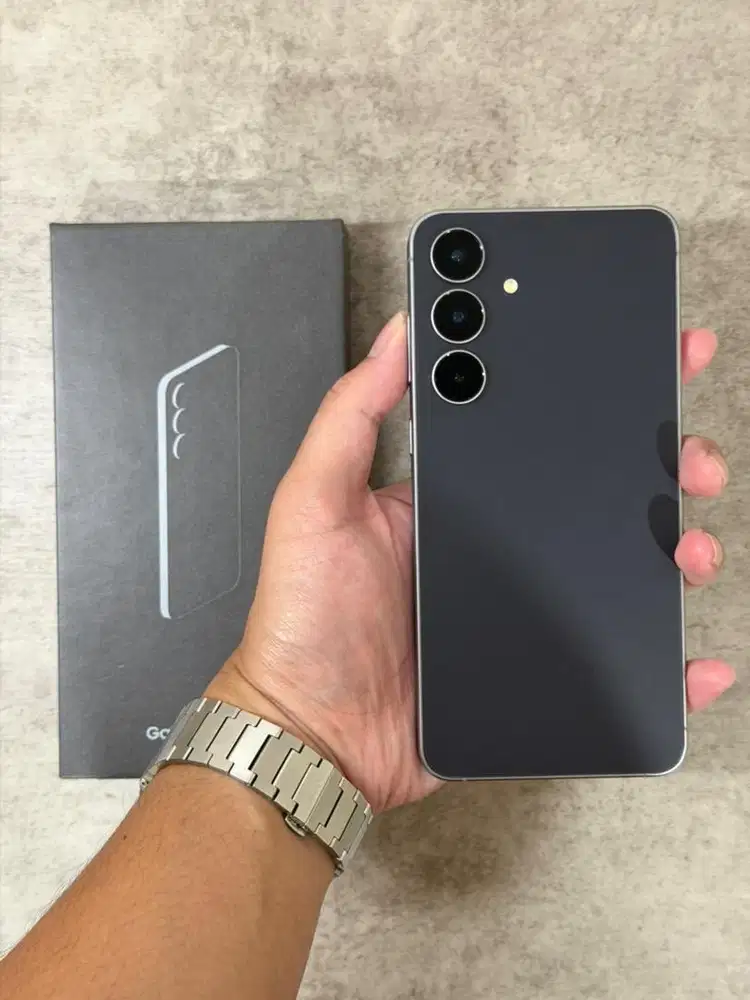 Samsung S25FE 8/256gb Resmi SEIN Fullset MULUS LIKE NEW (Garansi ON)