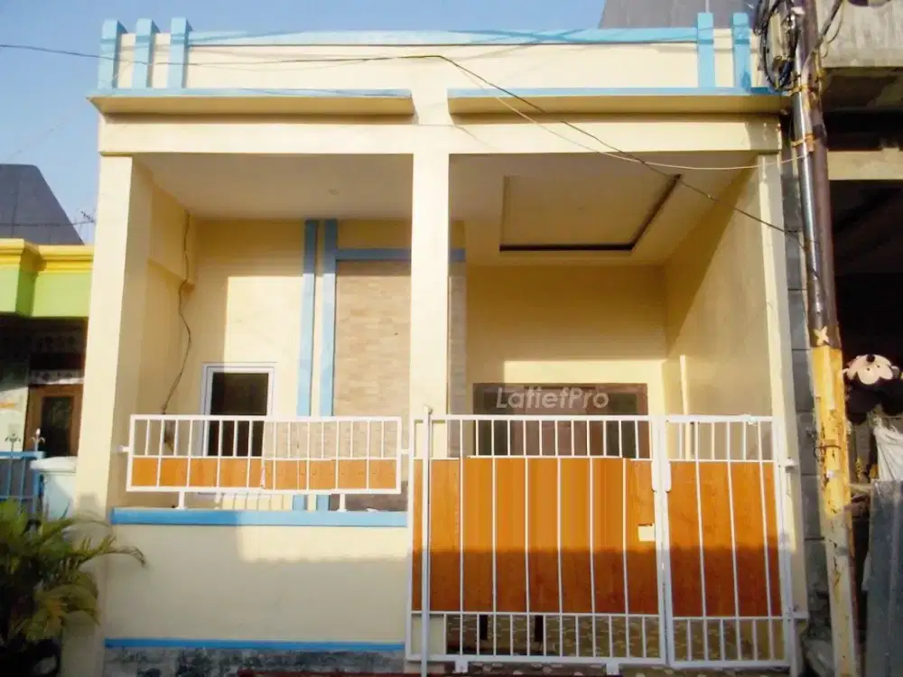 Rumah Kuning Harga Dibanting Kondisi Bening