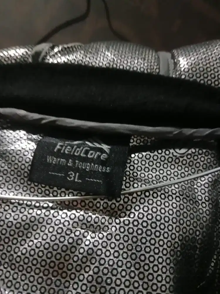 Jaket outdoor gunung