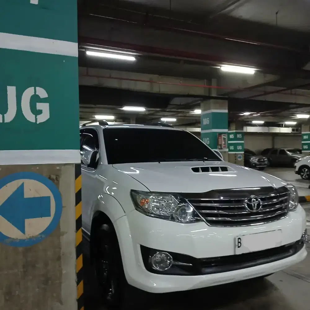 Fortuner VNT G AT 2015 Last Edition Putih Favorit