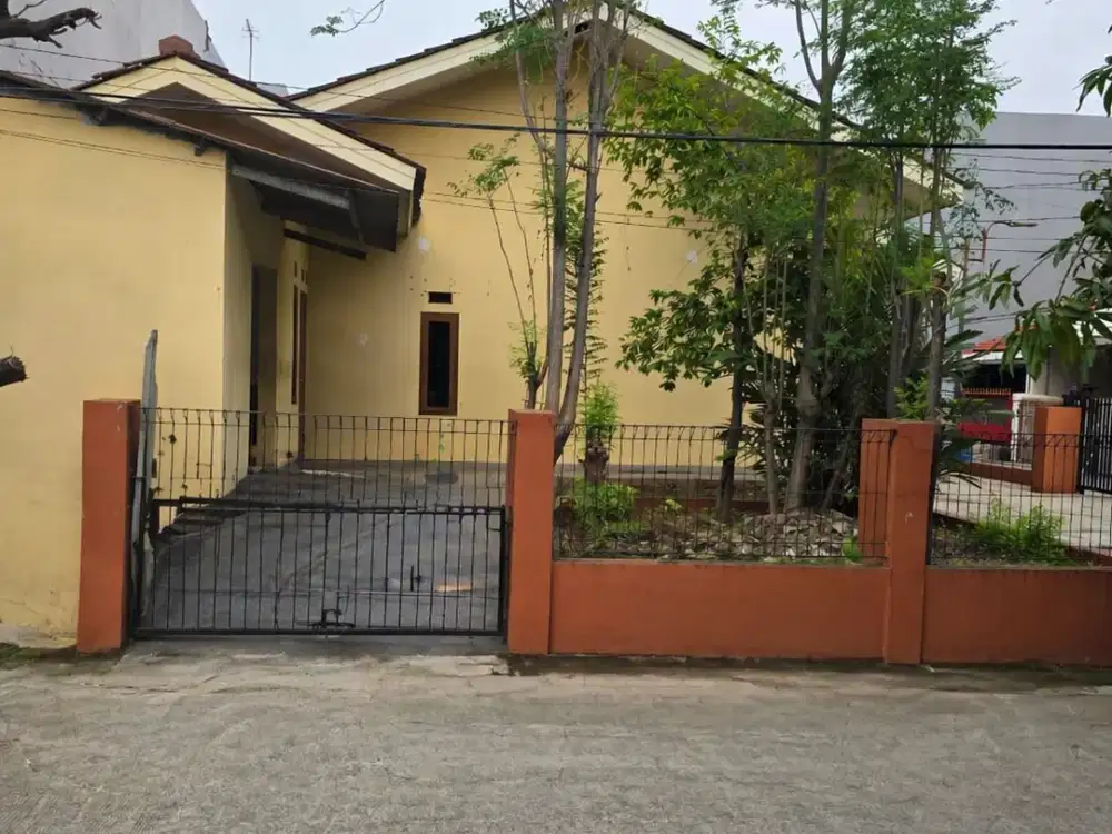 Rumah Rapi Siap Huni di Bulevar Hijau, Bekasi Kota