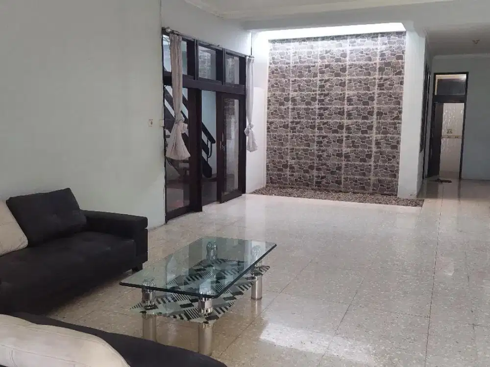 Rumah Strategis Bisa Untuk Usaha di Sayap Gatsu Malabar Bandung