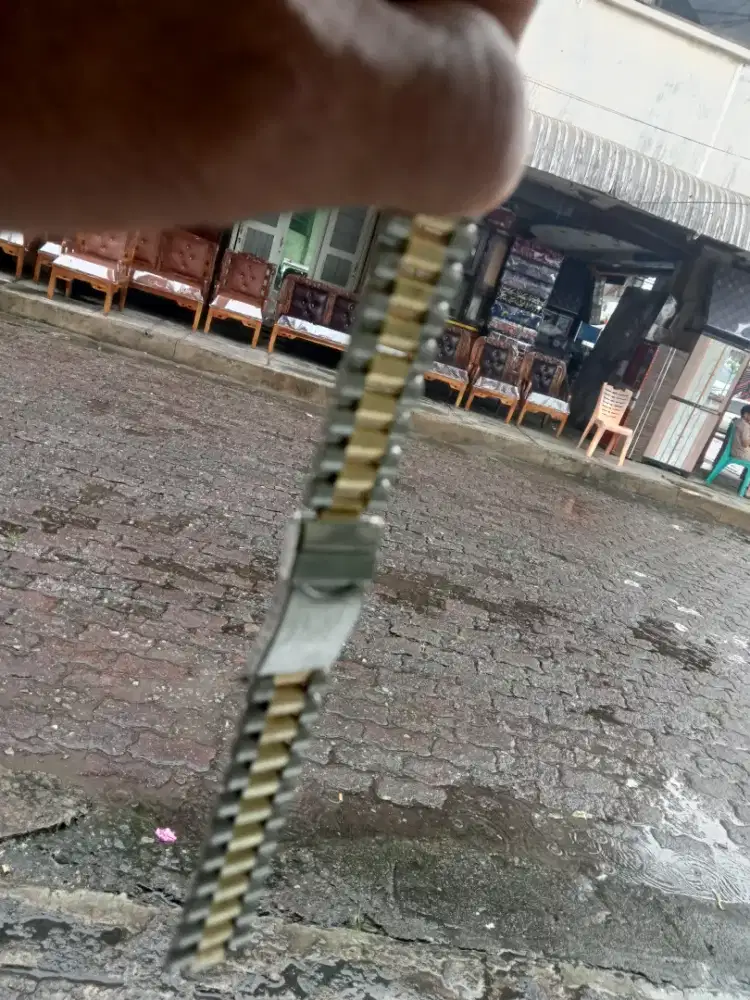 DIJUAL SEGERA RANTAI JAM BAGUS