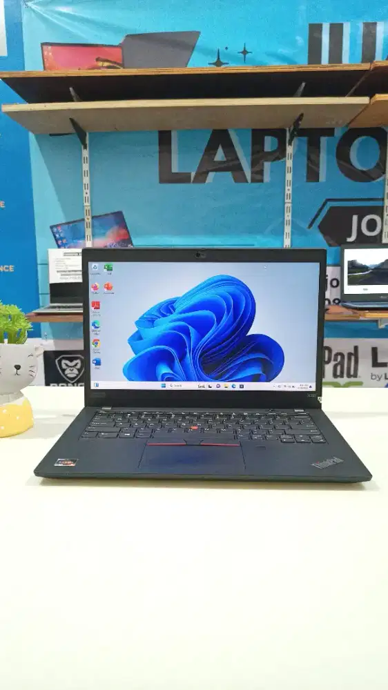 Laptop bekas Lenovo Thinkpad X395 Ryzen 5 Pro 3500U Ram 8 GB