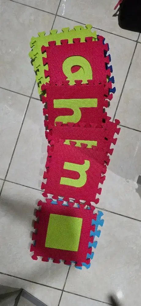 Karpet lantai alfabet 30 pcs