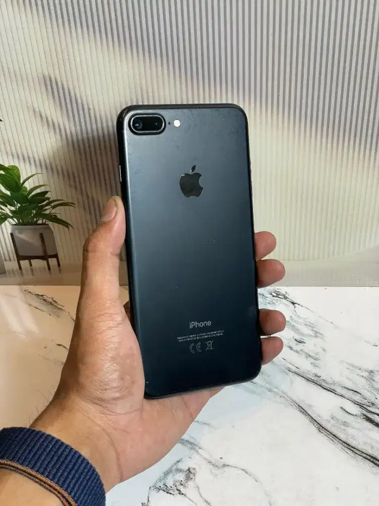 Iphone 7 plus black
