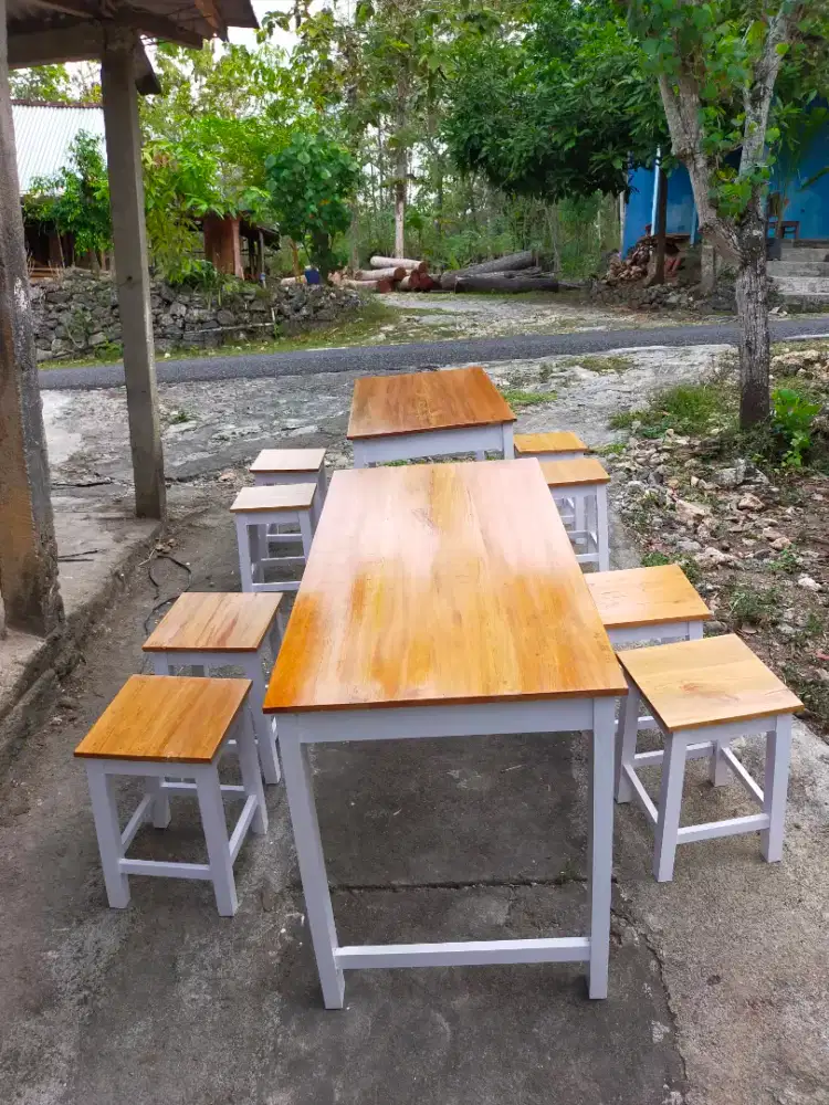 Set meja kursi kedai cafe/set meja kursi warung
