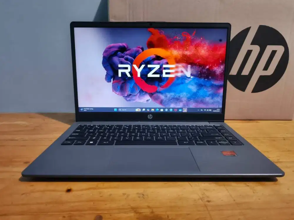 HP 245 G10 Ryzen 5 7520U RAM 8GB SSD 512GB HD Fullset