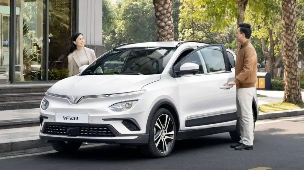 Vinfast vfe34 di sewakan dengan supir