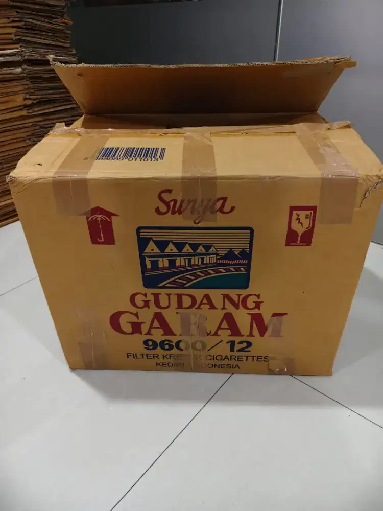 Karton /kardus /dus bekas besar/jumbo cocok untuk packing