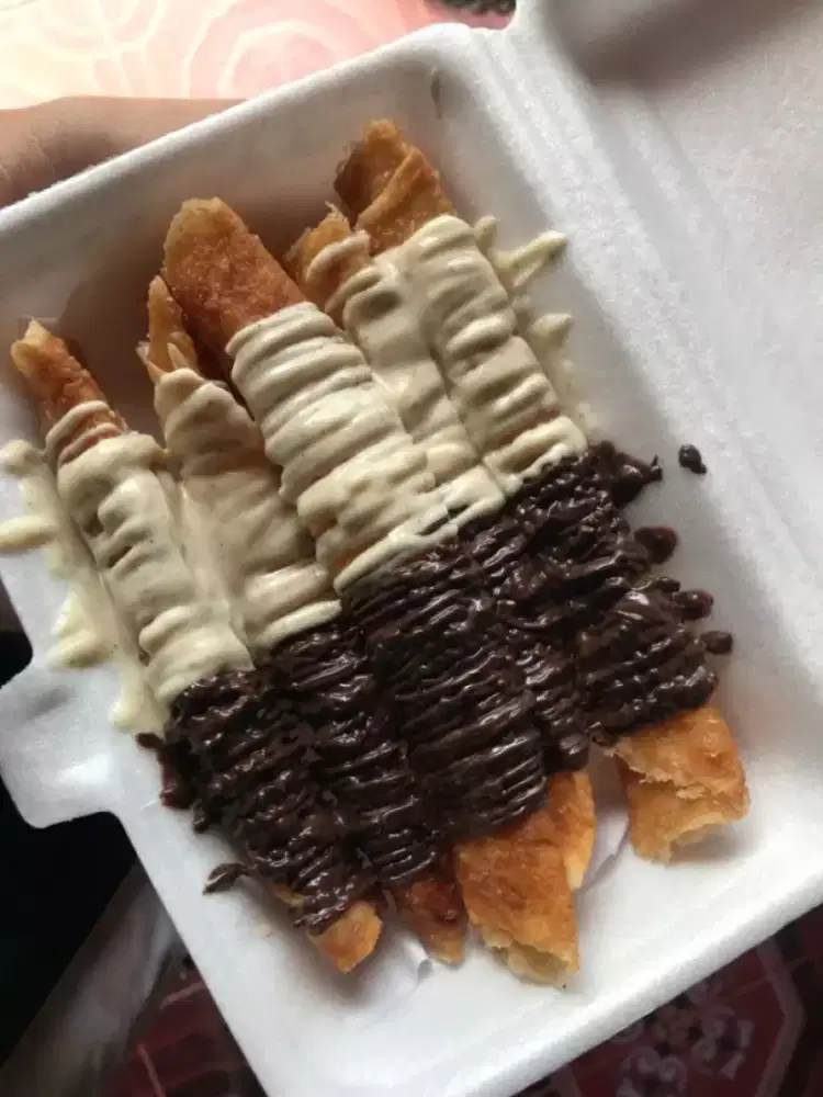 cemilan ringan banana roll