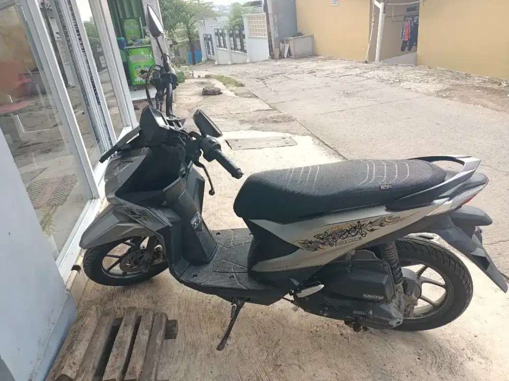 JUAL MOTOR BEAT STREET