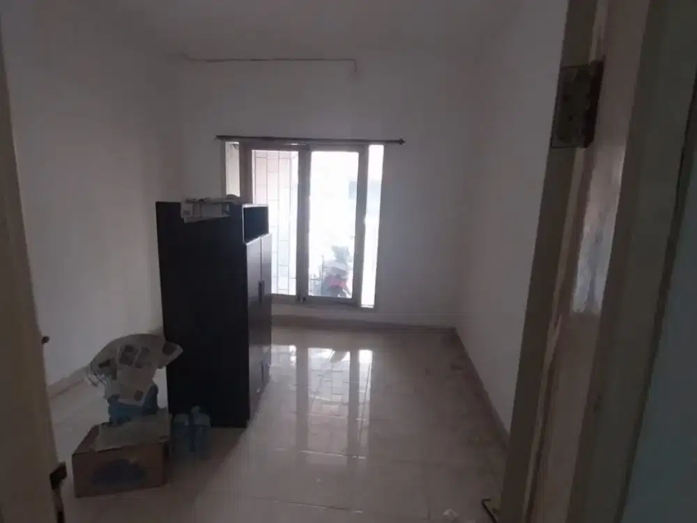 Disewakan Rumah Area Pantai Mentari – Akses Mudah & Nyaman