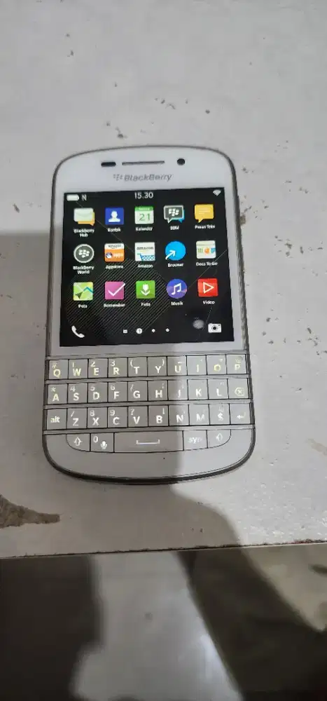 BLACKBERRY Q10 WHITE