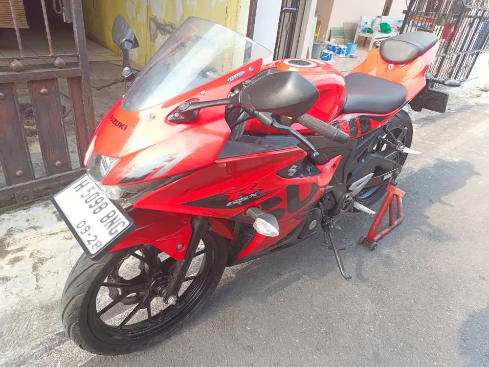 JUAL SUZUKI GSX R150, GSXR 150, GSX R 150 Nego Tipis
