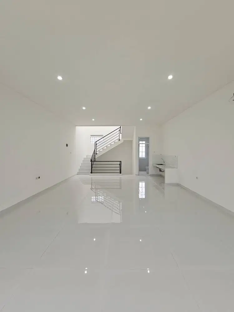 Ruko Taman Kopo Indah Bandung Cantik Bersih Terawat Siap Pakai