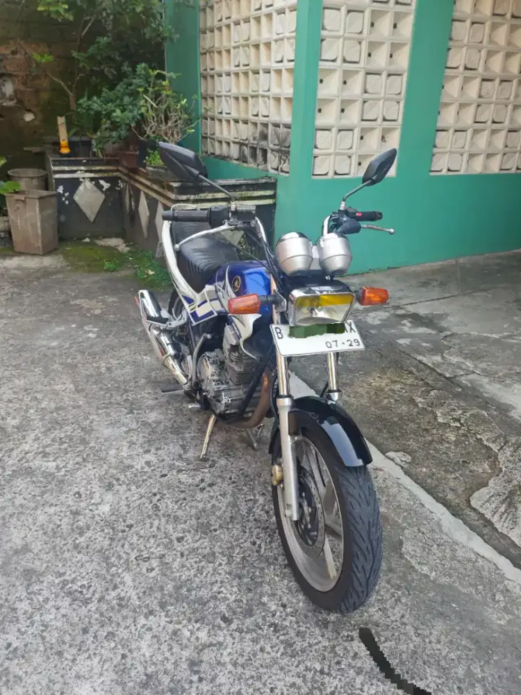 DIJUAL MOTOR SCORPIO TANGKI KOTAK 2004 TERAWAT