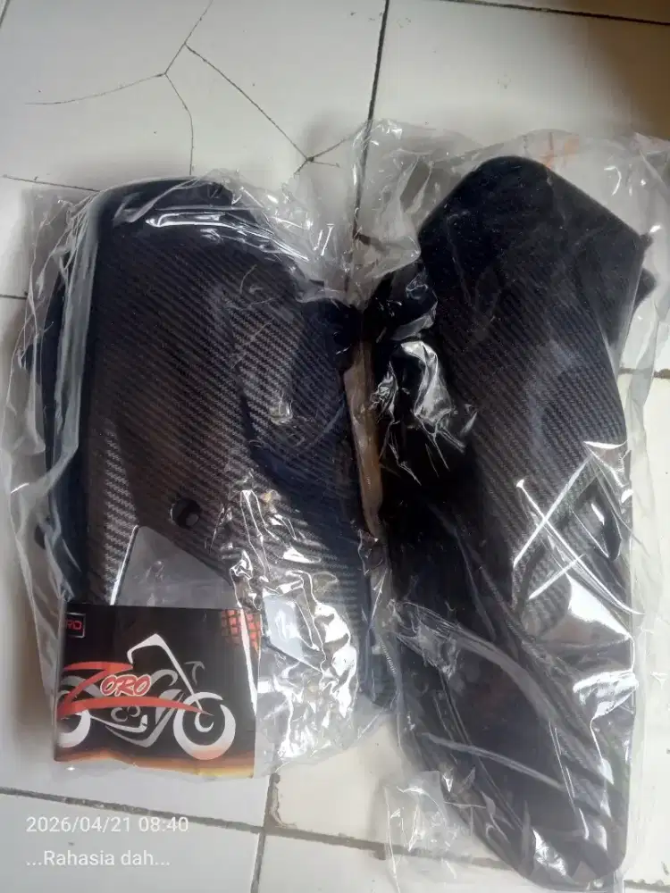 Tutup box filter udara PCX 160