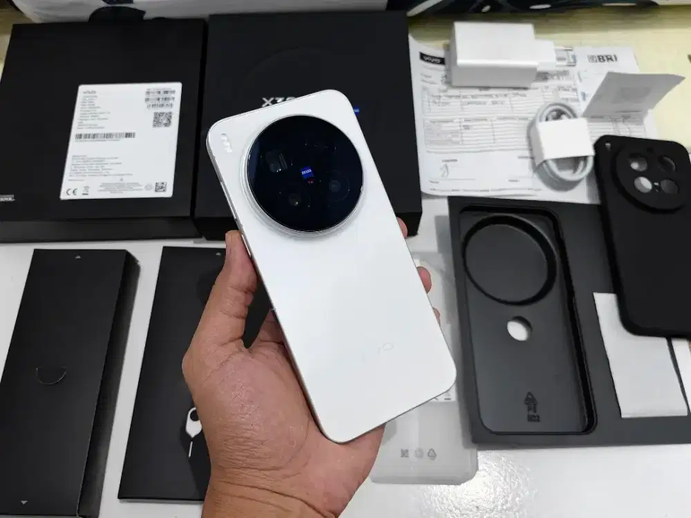 VIVO X300 Pro 16GB / 512GB Cloud White