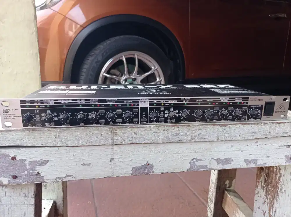 BEHRINGER SUPER X PRO bekas