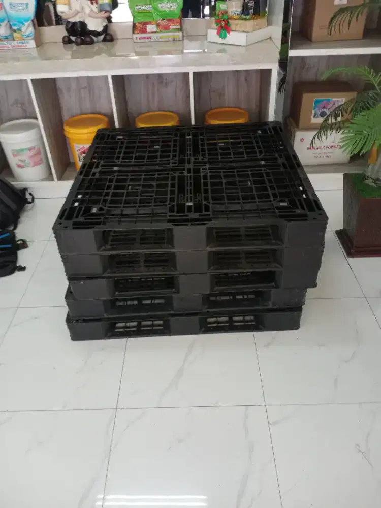 Palet plastik baru cocok penyimpanan