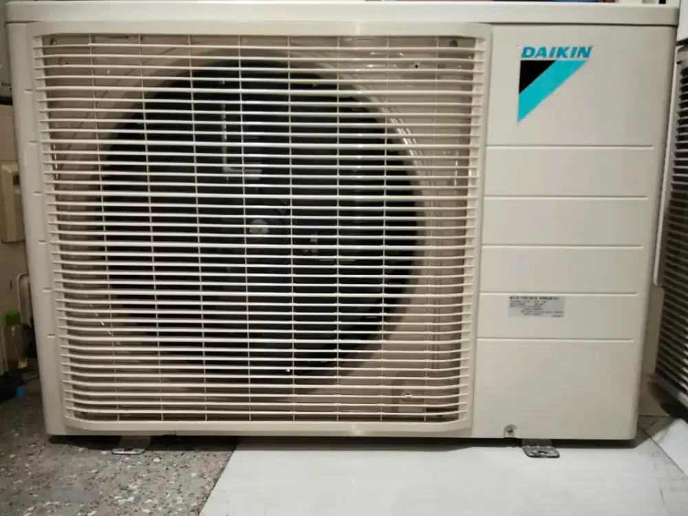 Outdor ac 2pk thailand belum pernah pakai