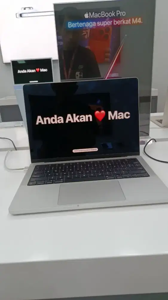 PROMO CICILAN MACBOOK PRO M4 512GB