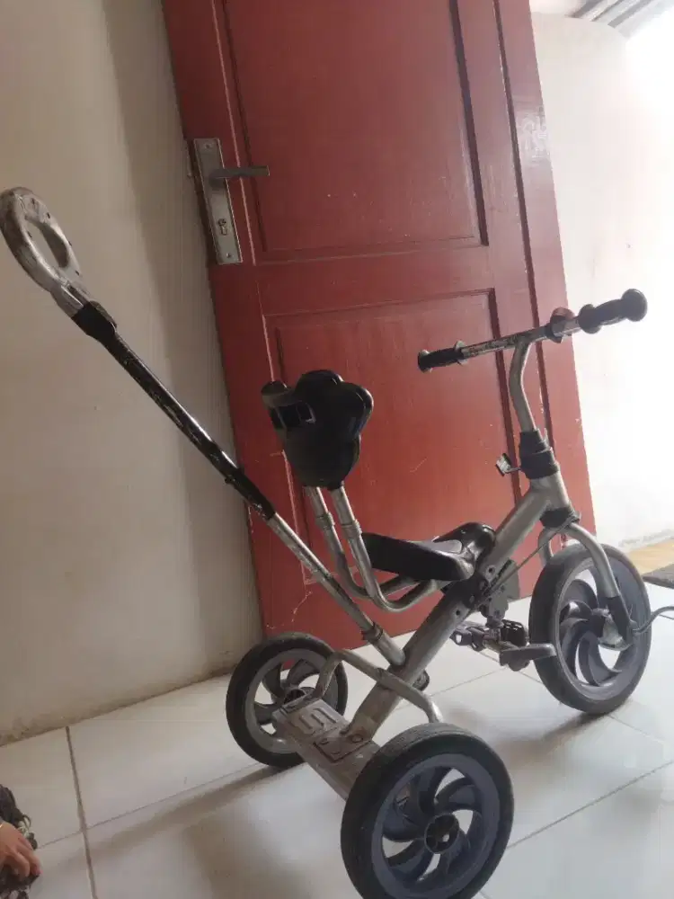 Sepeda anak roda 3 merk Royal 150rb nego