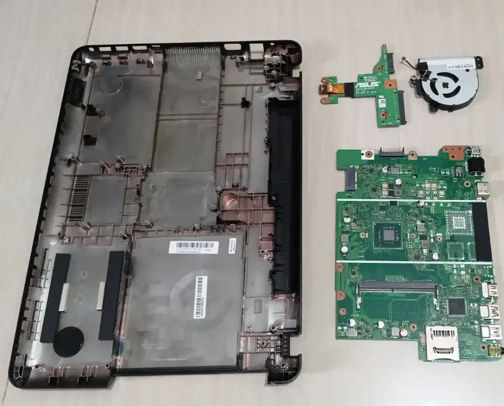 Laptop NOTEBOOK ASUS X441M (Aksesoris)