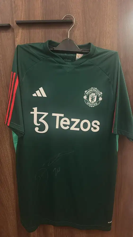 JERSEY PRE MATCH MANCHESTER UNITED 23/24