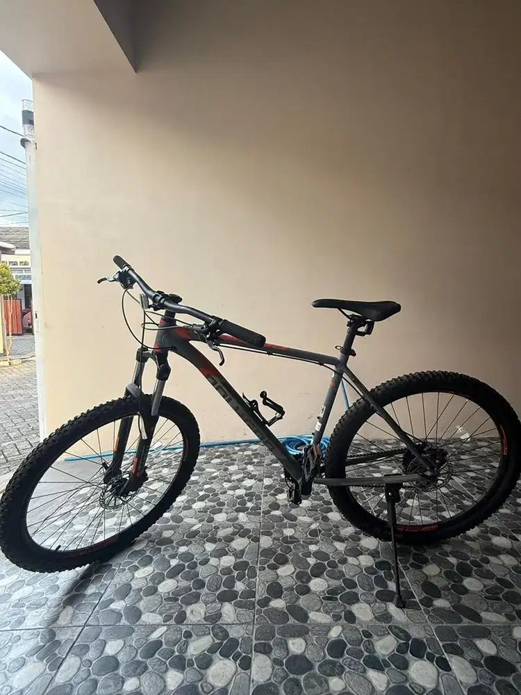 SEPEDA POLYGON PREMIER 4