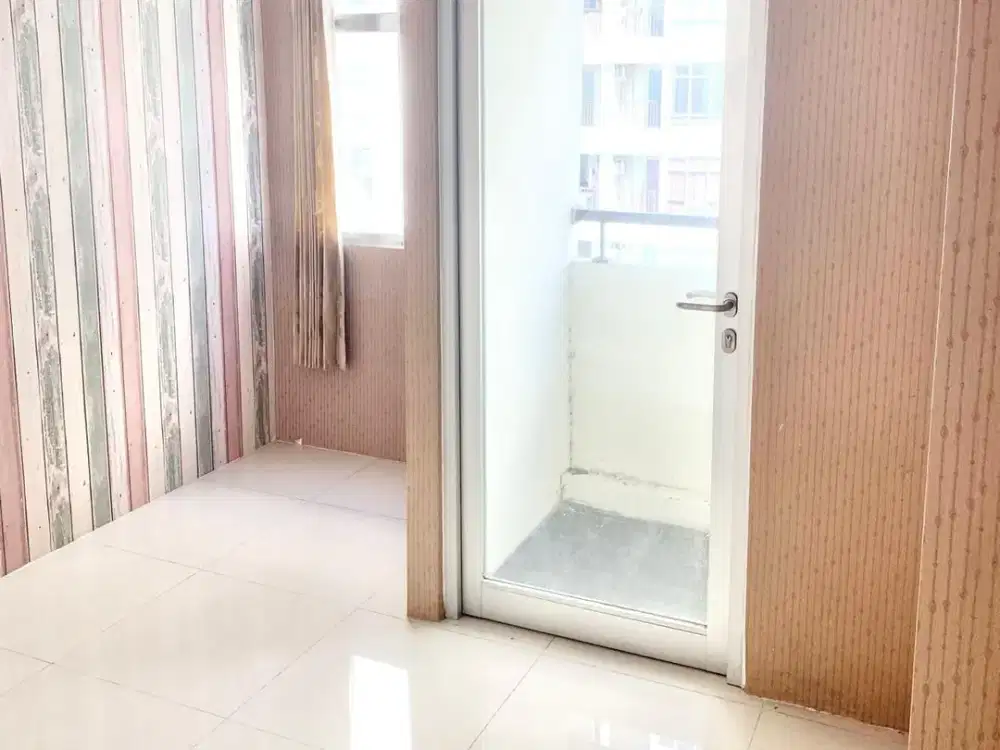 Apartemen Gunawangsa Tidar View pool