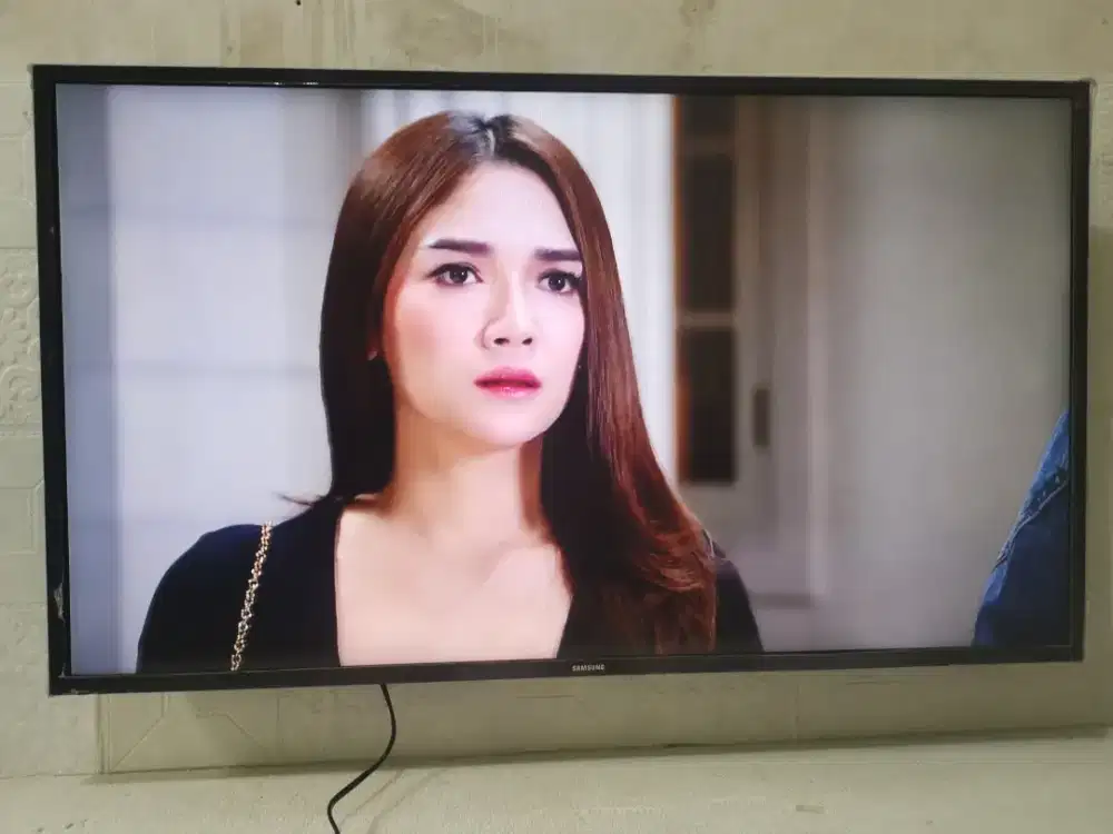 Samsung Led TV 43 Inch Digital TV + Bracket TV