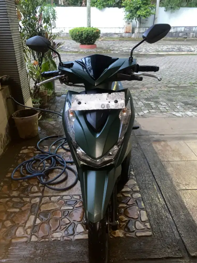 Beat deluxe hijau army