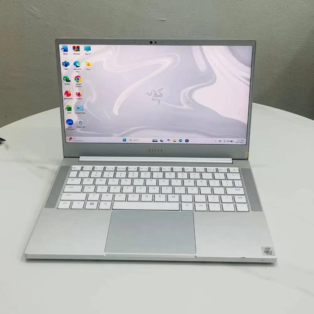 Laptop RAZER BLADE STEALTH 13 Core i7-1065G7 Ram 16GB N-EC