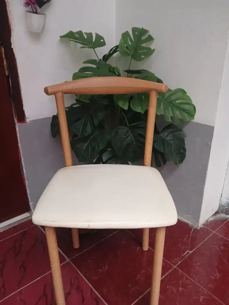 Kursi cafe dan resto