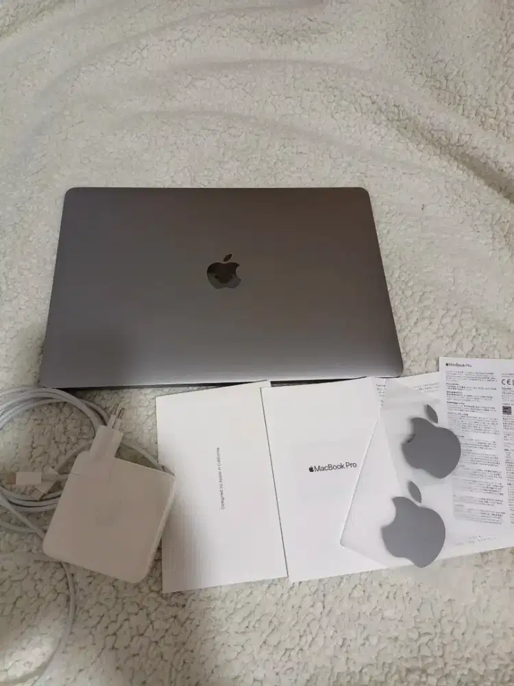 Macbook Pro M1 2020 13 inch 8gb 256gb mulus no minus bh86% os 26.4.1