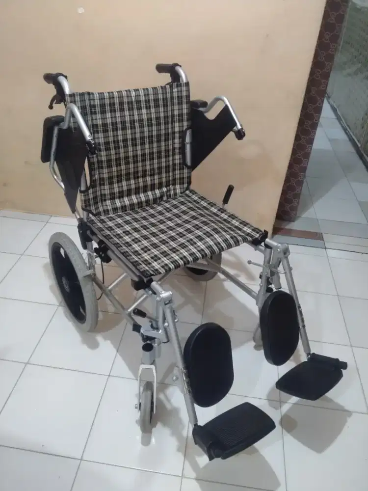 KURSI RODA SELONJOR ALMINIUM