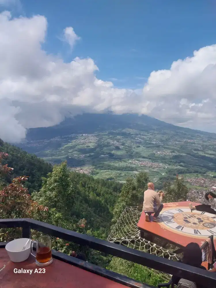 Lowongan administrasi wanita