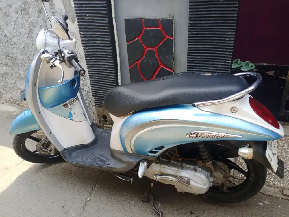 Jual motor Honda scoopy 2011