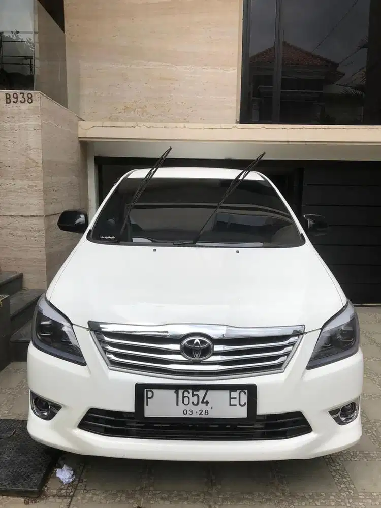DI JUAL INNOVA KM 61.000 BARANG SIMPANAN!!!