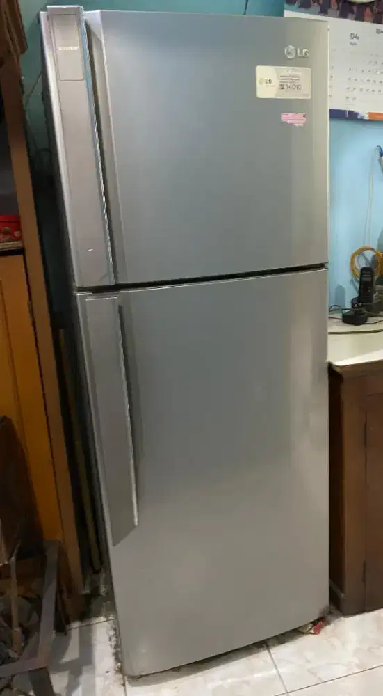 Di jual Kulkas LG 2 Pintu