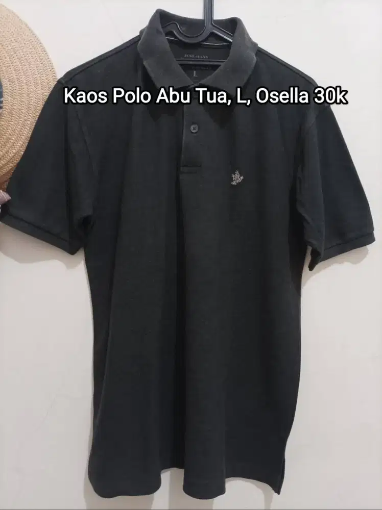 Jual kaos, celana & sepatu preloved