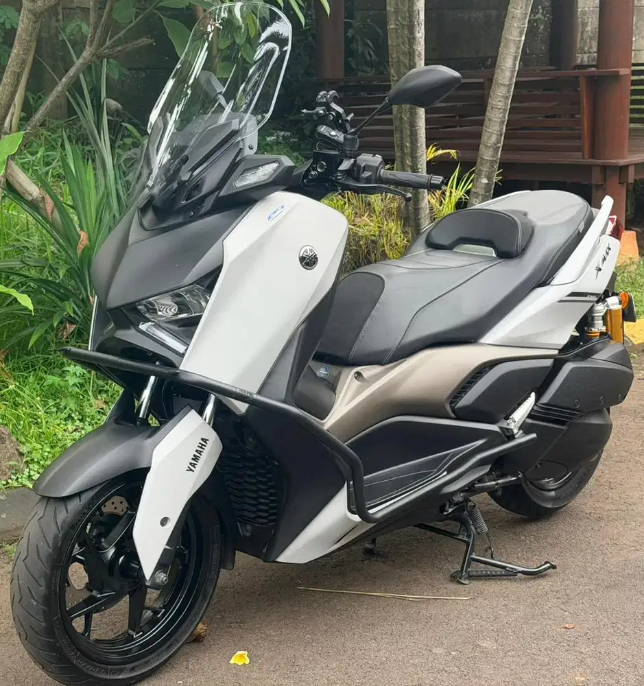 Di Jual Yamaha X-Max Connected 2023 Fav White Colors, Super Like New!