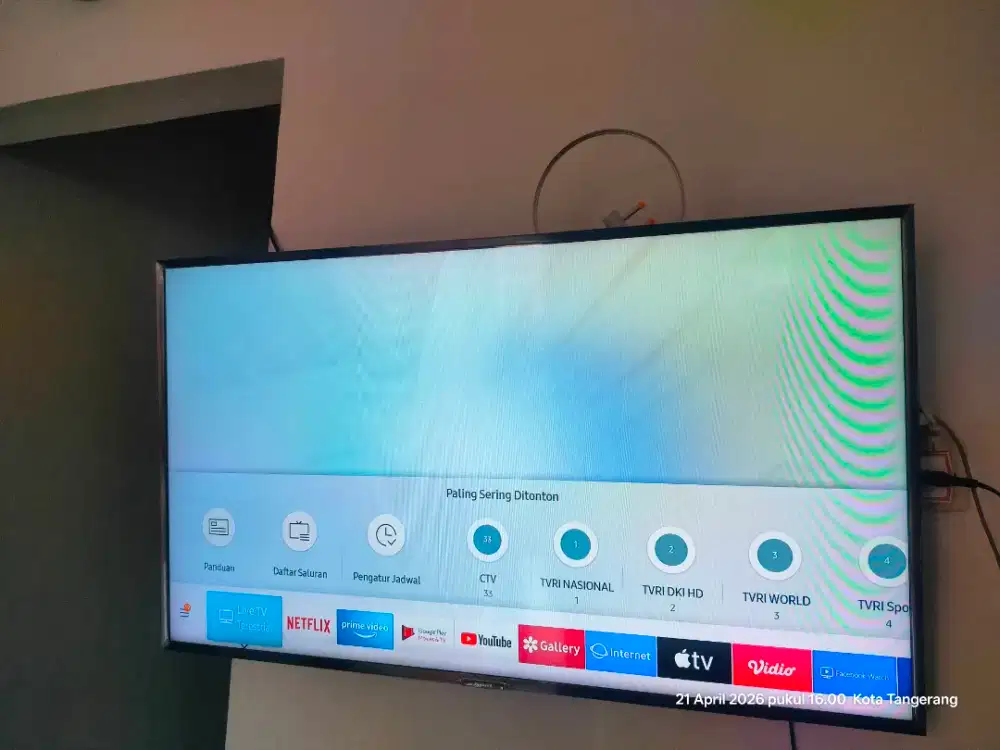 Samsung 43 inchi smat tv